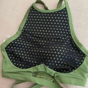 The chestee bra size 6